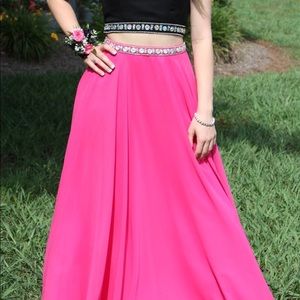 Nox anabel small 2 piece pink/black prom dress